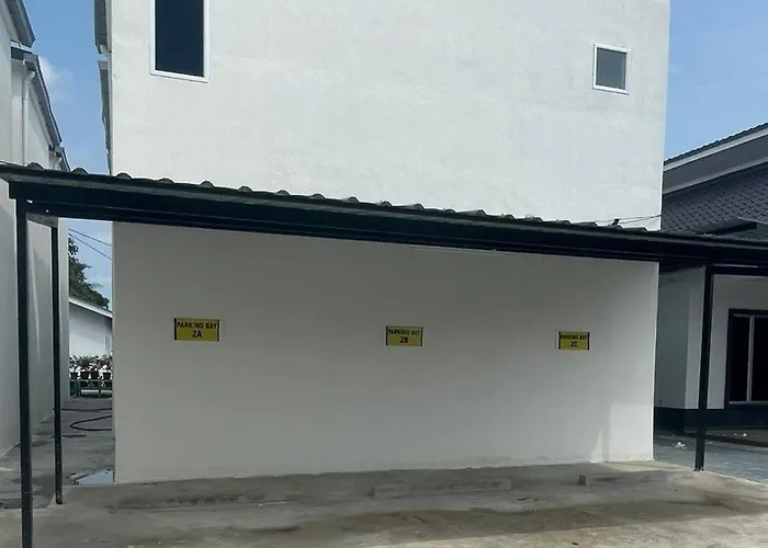Inderapura Villa Free Parking