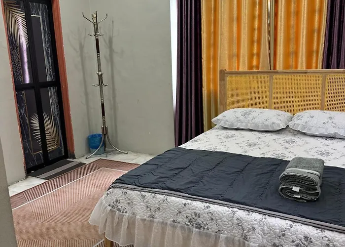 Rumah Aish Aina Private Pool - Shah Alam